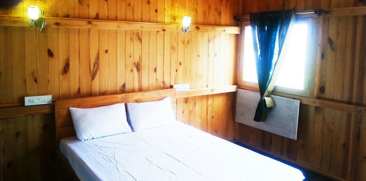 The Rustic Pines Udaipur Bagian luar foto